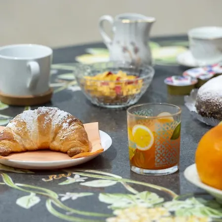 Il Mandorlo ベッド・アンド・ブレックファスト トラモンティ