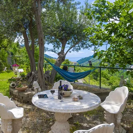 Il Mandorlo ベッド・アンド・ブレックファスト トラモンティ