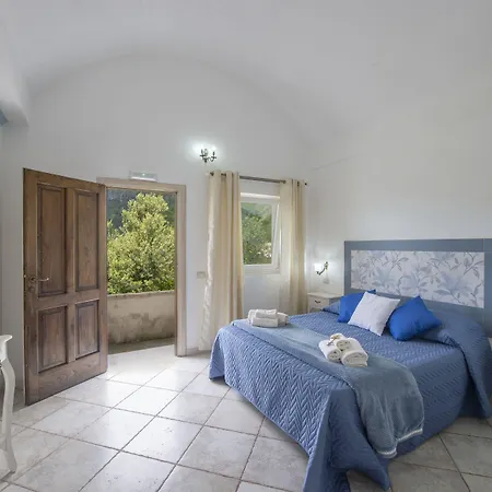 Il Mandorlo ベッド・アンド・ブレックファスト トラモンティ