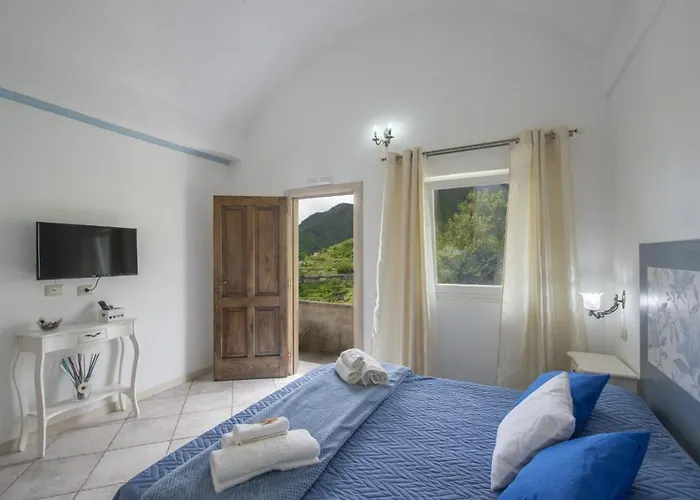 Il Mandorlo 3* ترامونتي